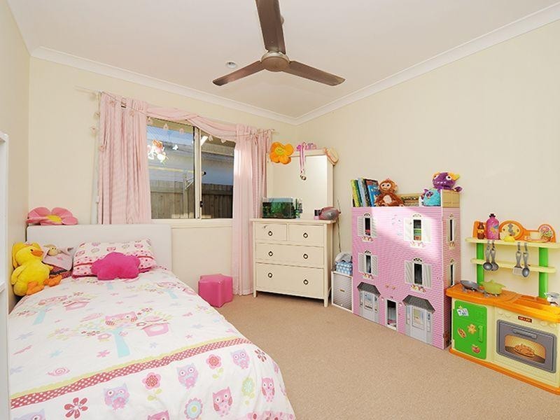 3 Scribbly Gum Drive, Meridan Plains QLD 4551