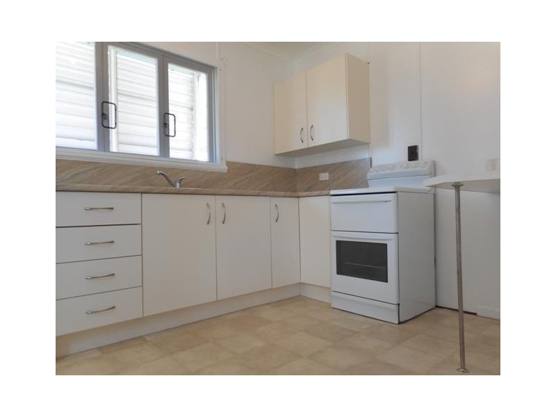 42 Palmer Avenue, Golden Beach QLD 4551