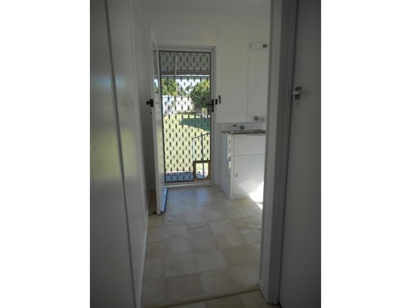 42 Palmer Avenue, Golden Beach QLD 4551