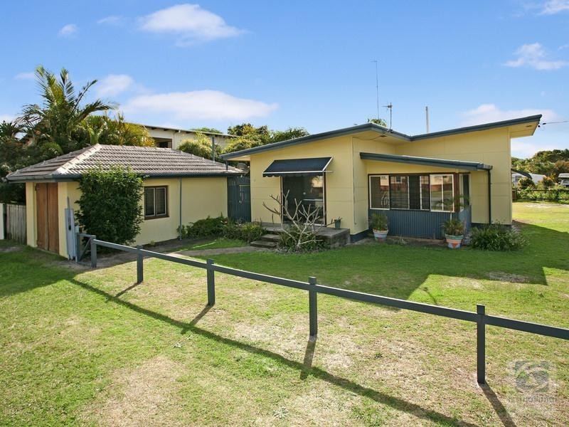 3 Oxley Street, Golden Beach QLD 4551