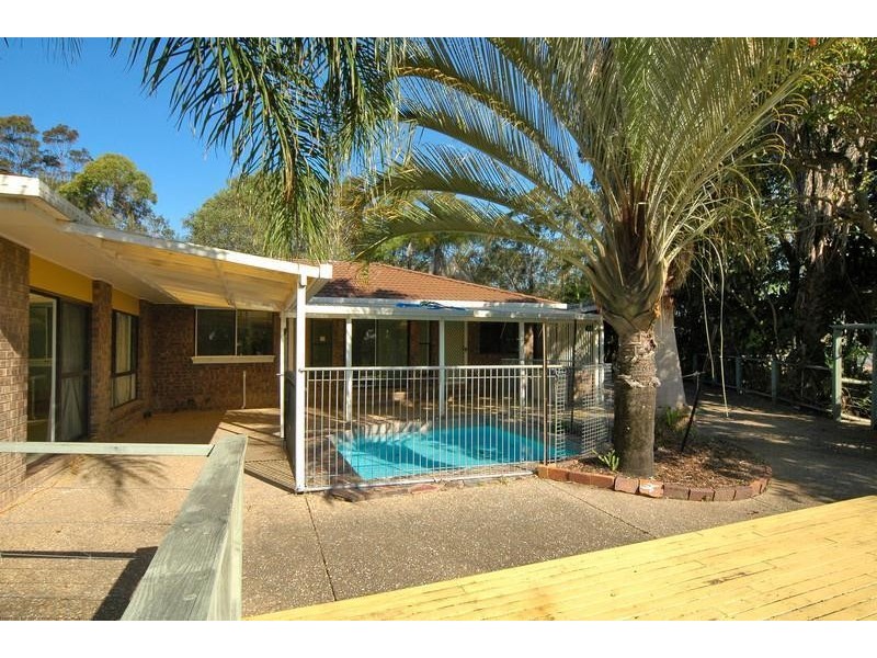 19 Sugarbag Road, Little Mountain QLD 4551