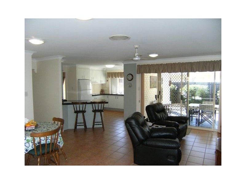 6 Bongaree Drive, Pelican Waters QLD 4551