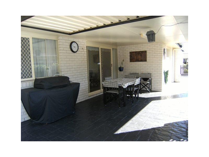 6 Bongaree Drive, Pelican Waters QLD 4551