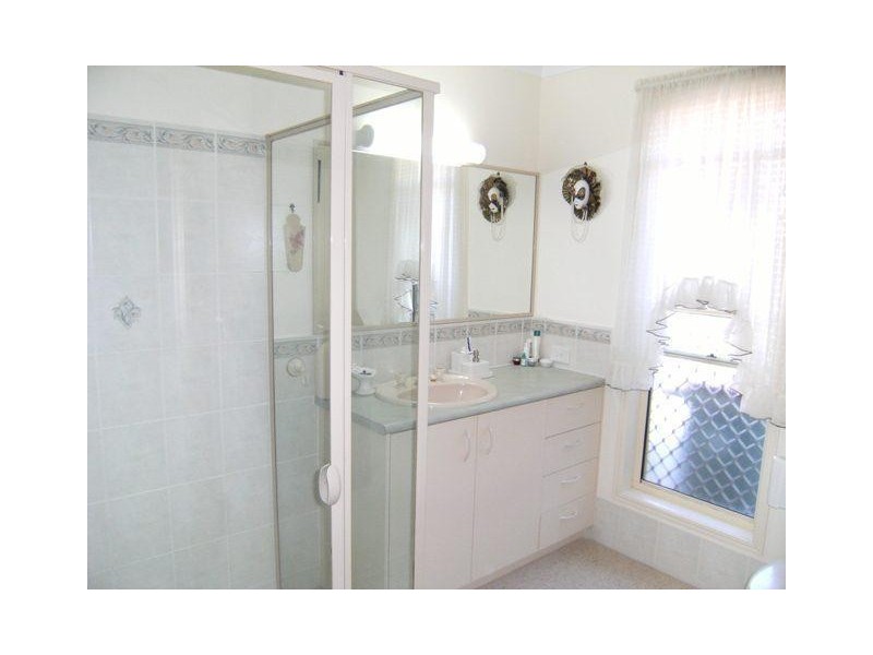 6 Bongaree Drive, Pelican Waters QLD 4551