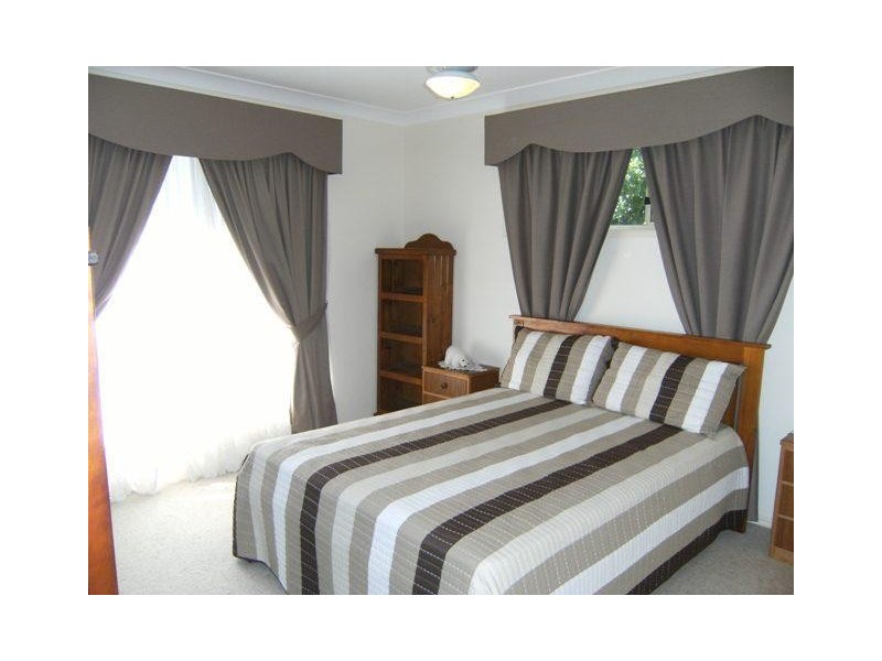 6 Bongaree Drive, Pelican Waters QLD 4551