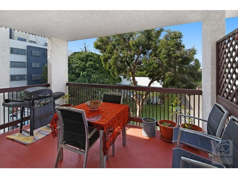 11/3 Sykes Avenue, Kings Beach QLD 4551