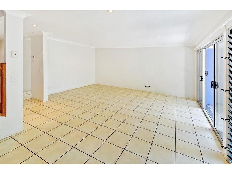 1/3 Bott Street, Dicky Beach QLD 4551