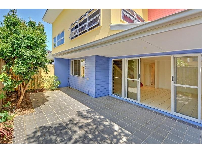 1/3 Bott Street, Dicky Beach QLD 4551