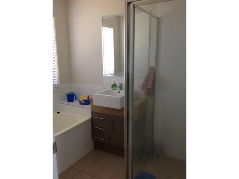 28 Daintree Blvd, Little Mountain QLD 4551