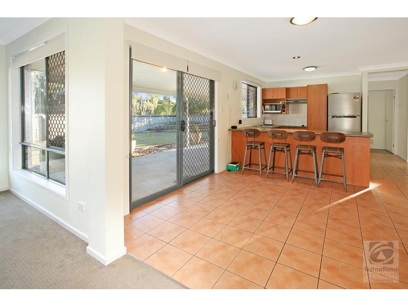 1 Heatherdale Court, Little Mountain QLD 4551
