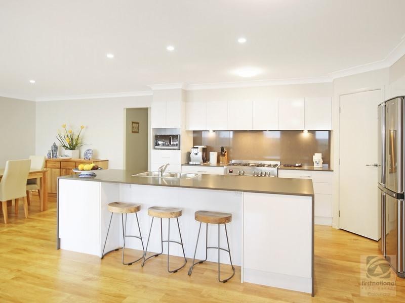 5 Highland Terrace, Little Mountain QLD 4551