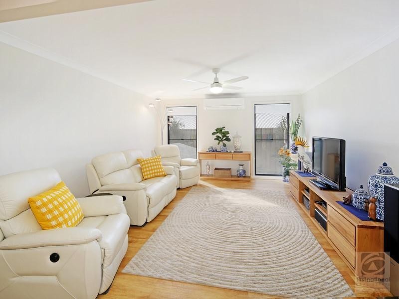 5 Highland Terrace, Little Mountain QLD 4551