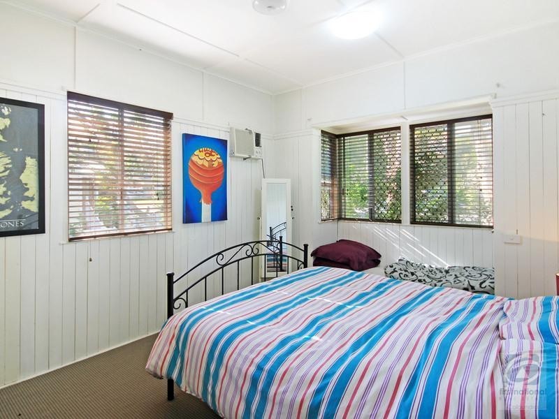 6 Verney Street, Kings Beach QLD 4551