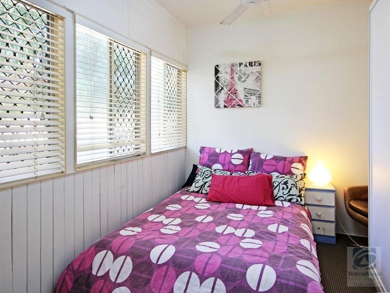 6 Verney Street, Kings Beach QLD 4551