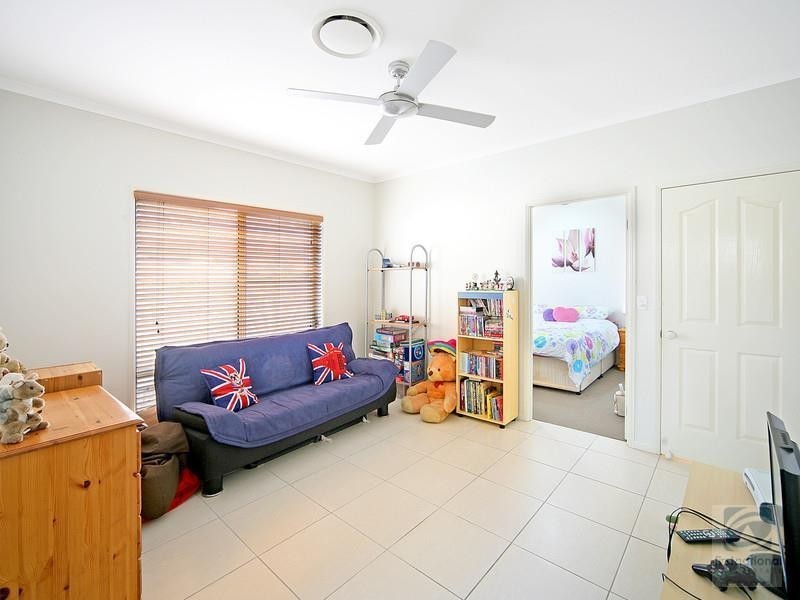 5 Cullen Drive, Little Mountain QLD 4551