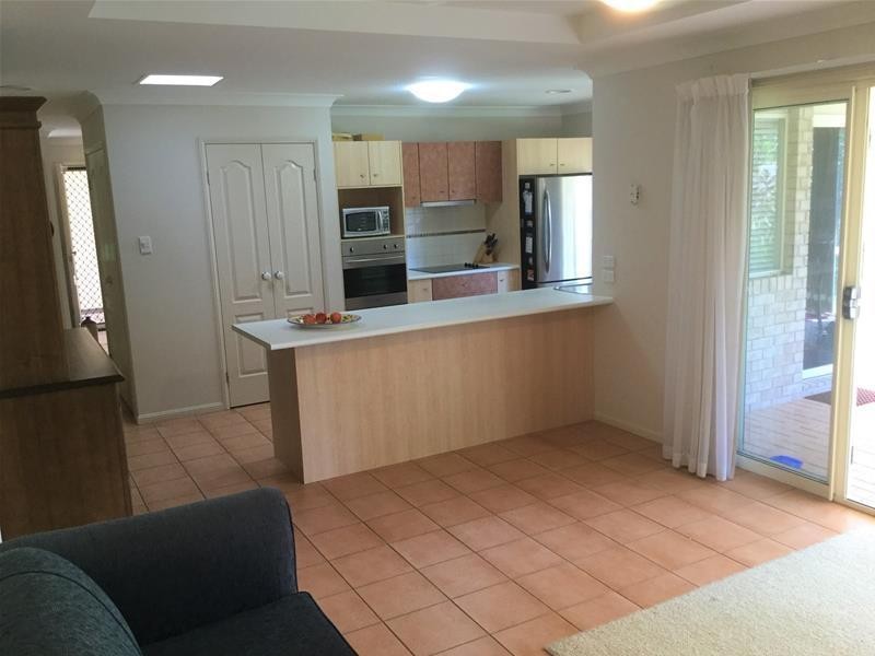 16 Gallery Place, Little Mountain QLD 4551