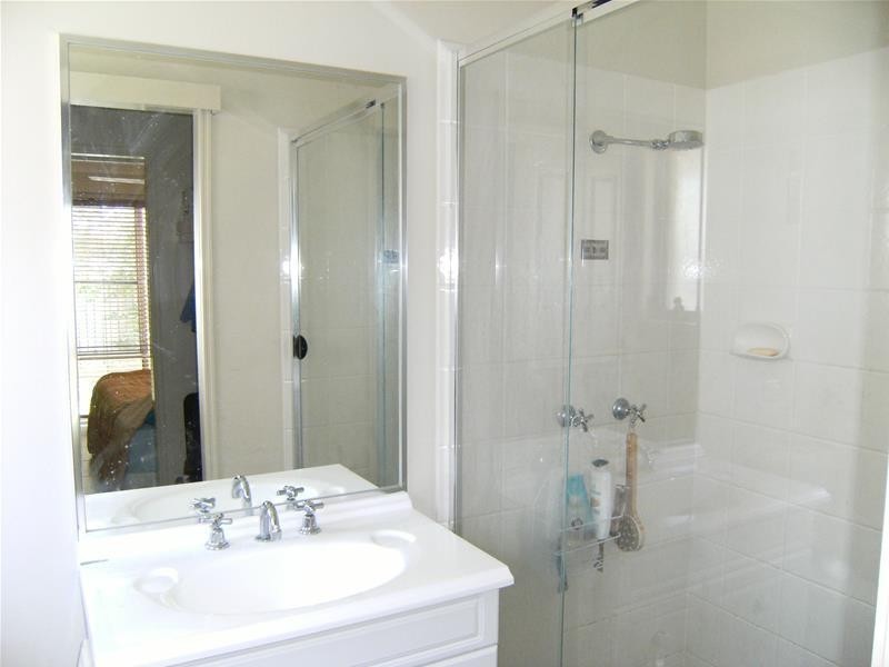 17 King Orchid Drive, Little Mountain QLD 4551