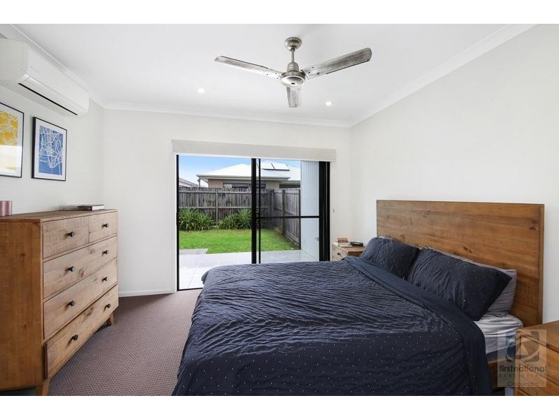 8 Honey Street, Caloundra West QLD 4551