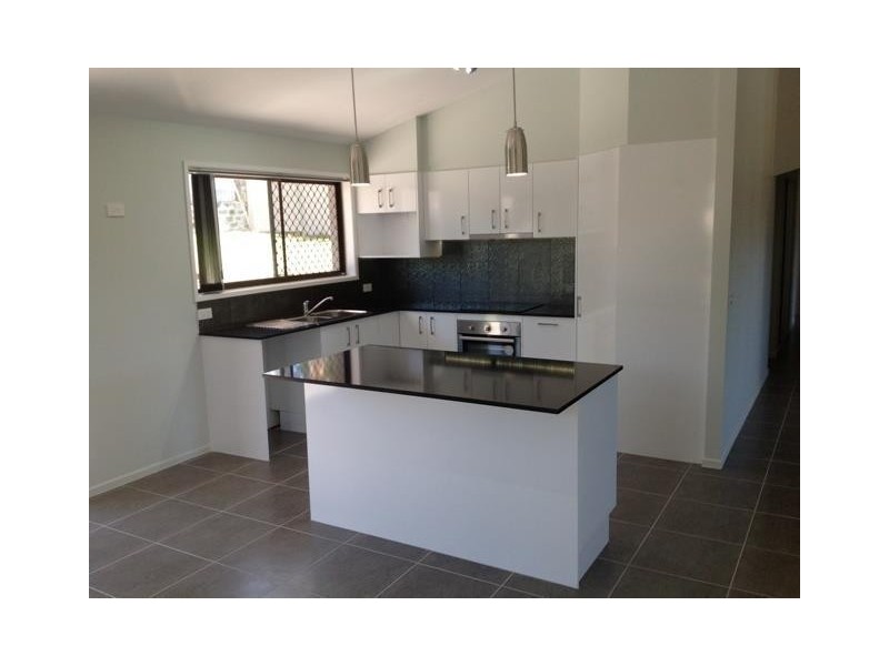 9 Mooya Street, Battery Hill QLD 4551