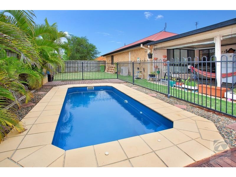 10 Anika Place, Little Mountain QLD 4551