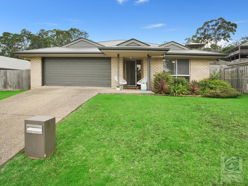 7  Middle Creek Road, Little Mountain QLD 4551