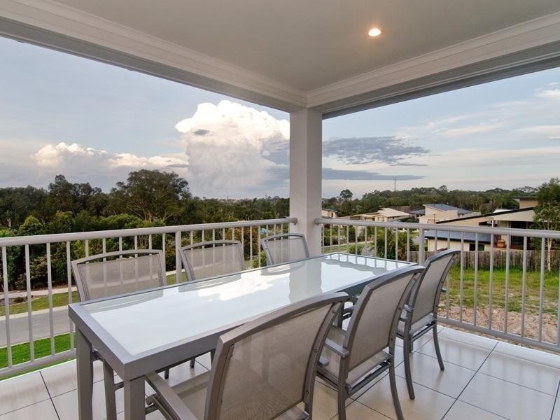 8 The Parkway, Aroona QLD 4551