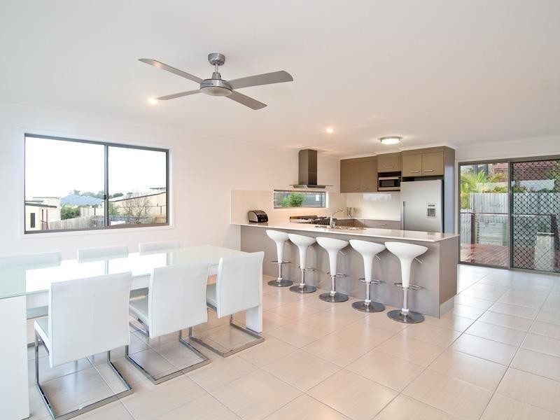 8 The Parkway, Aroona QLD 4551