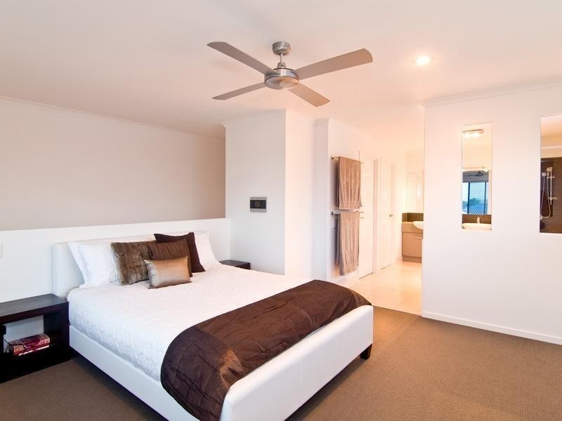 8 The Parkway, Aroona QLD 4551