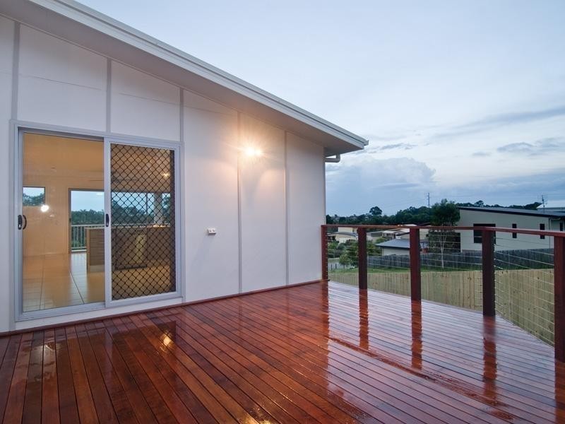 8 The Parkway, Aroona QLD 4551