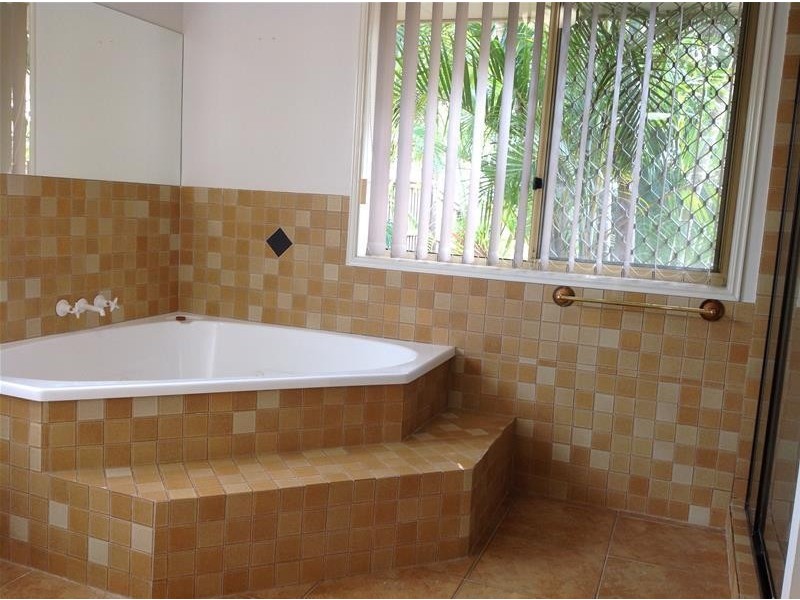 10 Archer Court, Pelican Waters QLD 4551