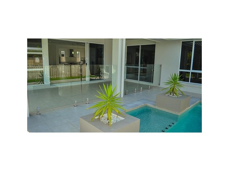 5 Sweep Court, Birtinya QLD 4575