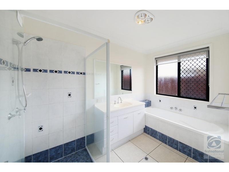 10 Primrose Place, Little Mountain QLD 4551