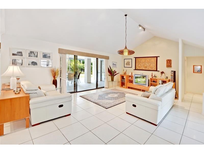 11 Tibrogargan Place, Pelican Waters QLD 4551