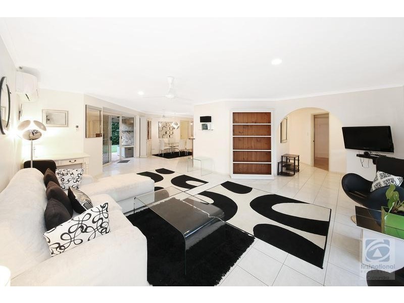 2 Sanctuary Place, Little Mountain QLD 4551