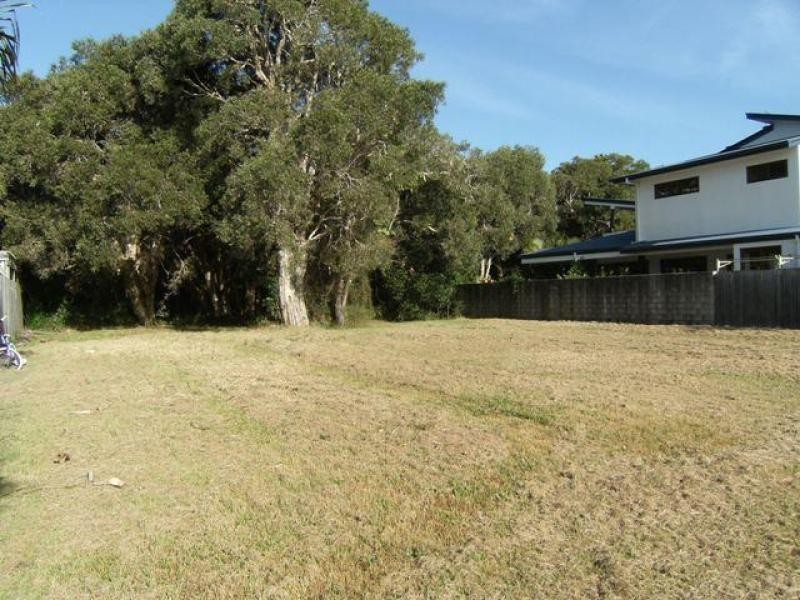 427 Oceanic Drive, Wurtulla QLD 4575