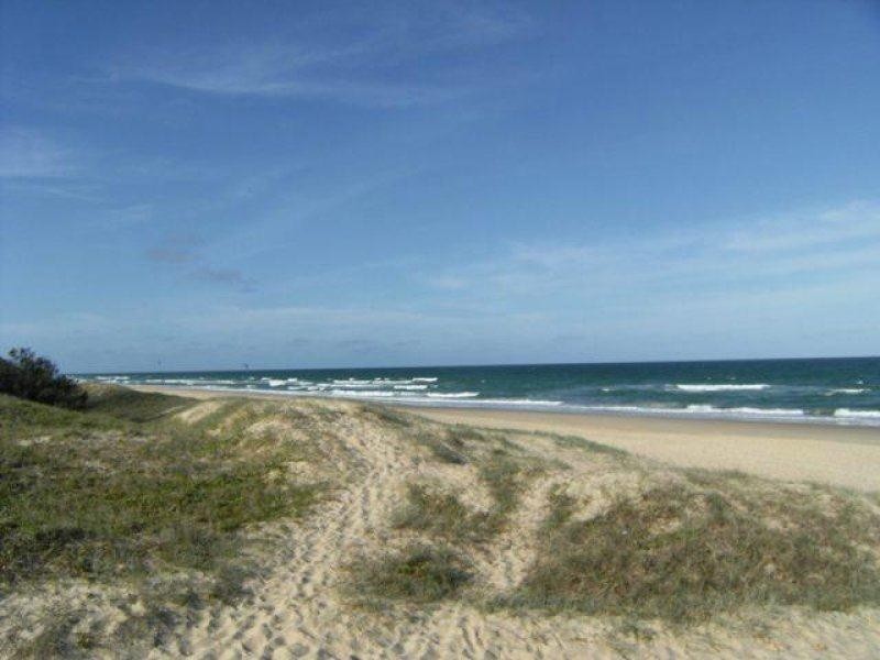 427 Oceanic Drive, Wurtulla QLD 4575