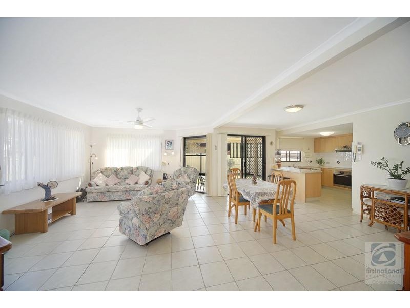 2/5 Oval Avenue, Caloundra QLD 4551