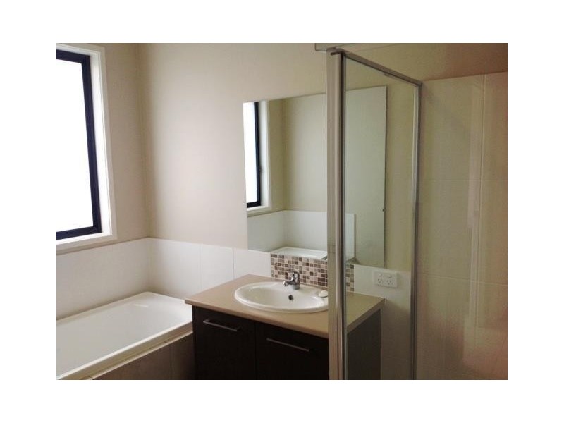 12 Auburn Street, Caloundra West QLD 4551