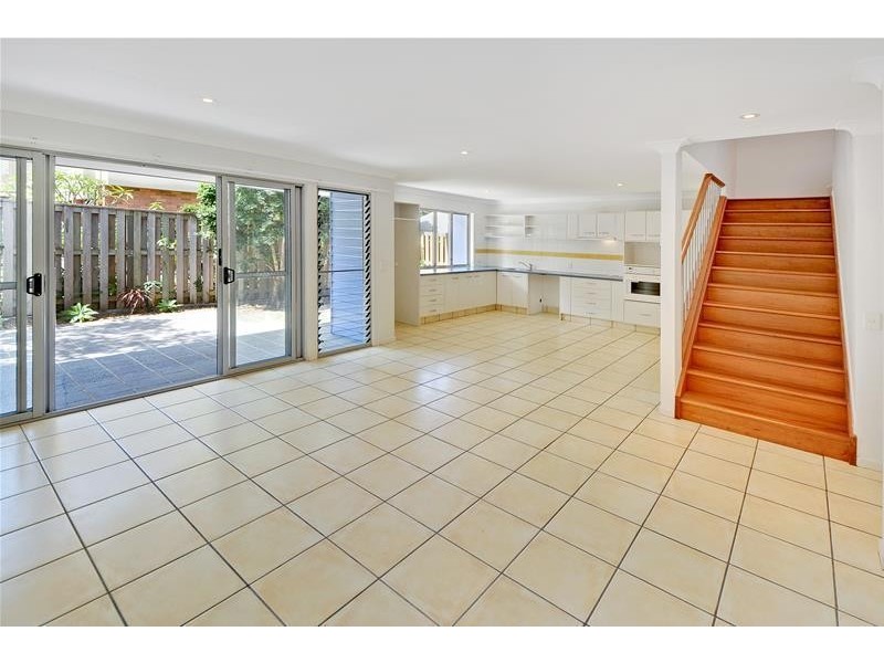 1/3 Bott Street, Dicky Beach QLD 4551