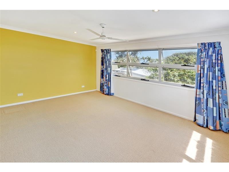1/3 Bott Street, Dicky Beach QLD 4551