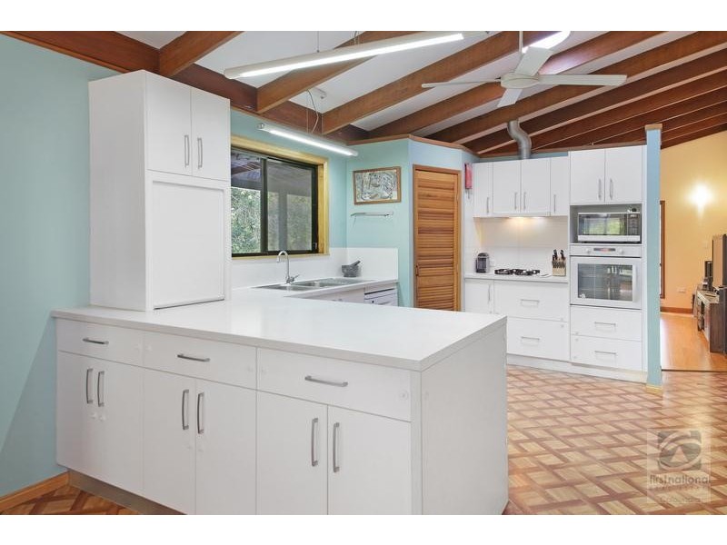 7 Bluegum Court, Little Mountain QLD 4551