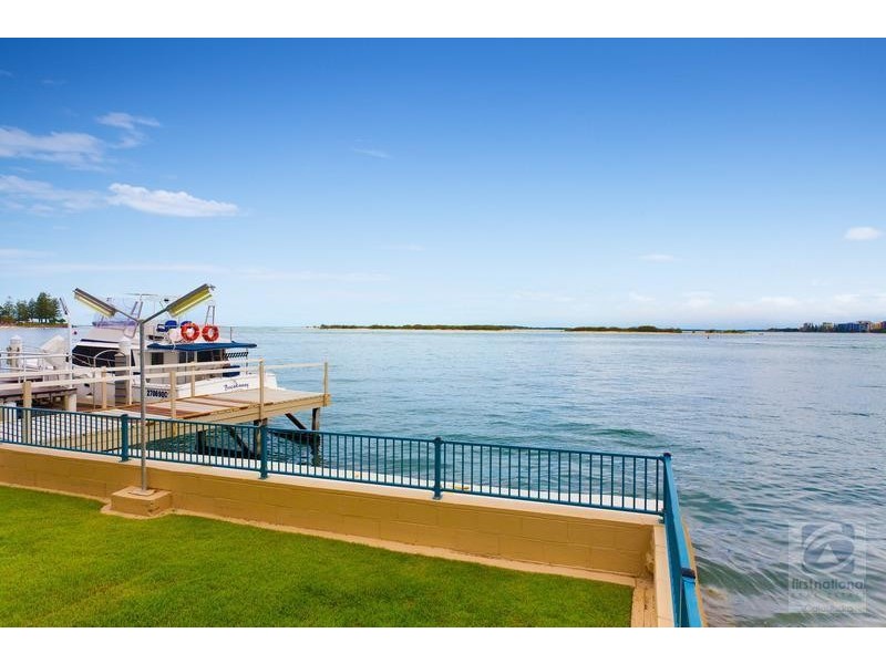 2/14-16 Maloja Avenue, Caloundra QLD 4551