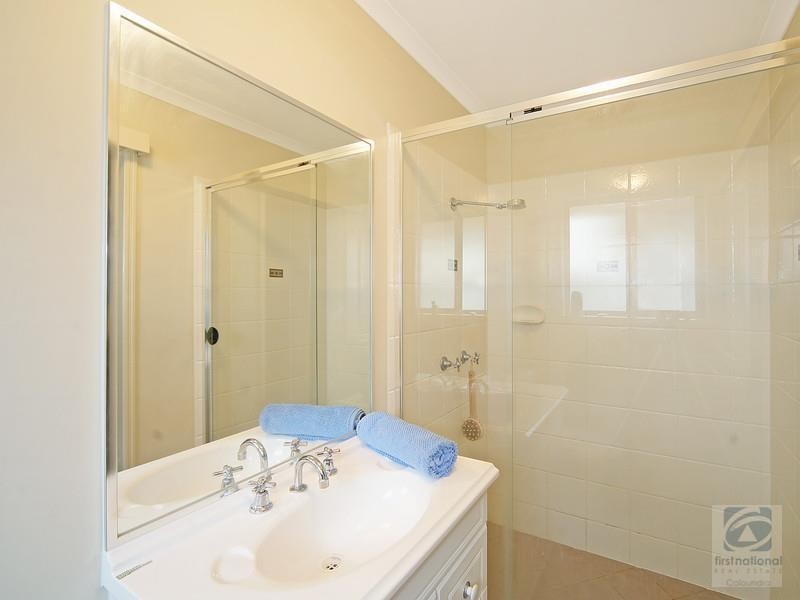 17 King Orchid Drive, Little Mountain QLD 4551