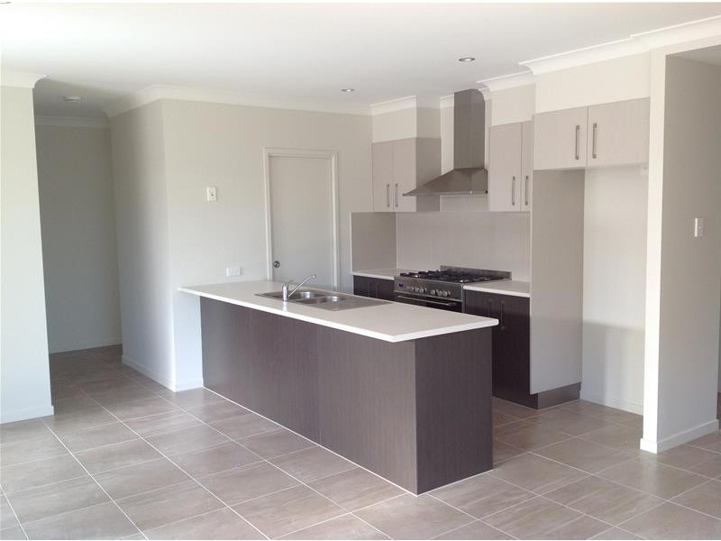 18 Sapphire Street, Caloundra West QLD 4551