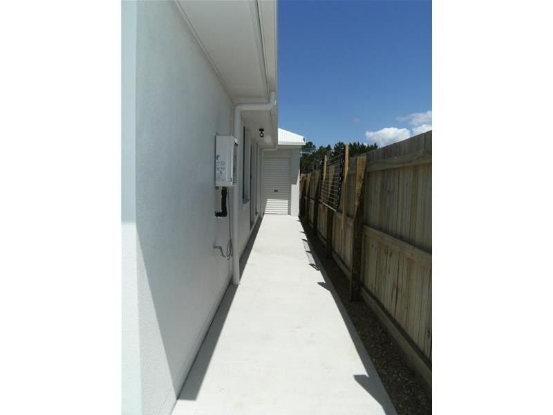 18 Sapphire Street, Caloundra West QLD 4551