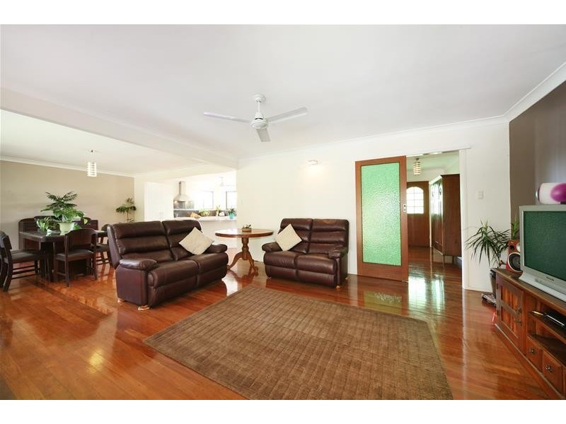 18a Sugarwood Street, Aroona QLD 4551