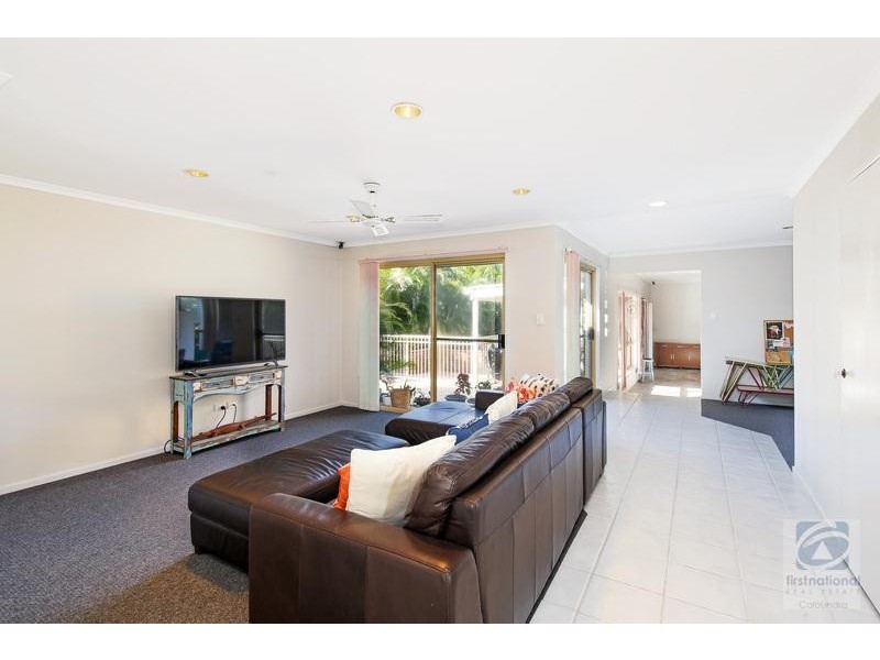 11 Market Place, Shelly Beach QLD 4551