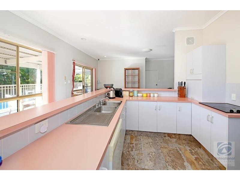 11 Market Place, Shelly Beach QLD 4551