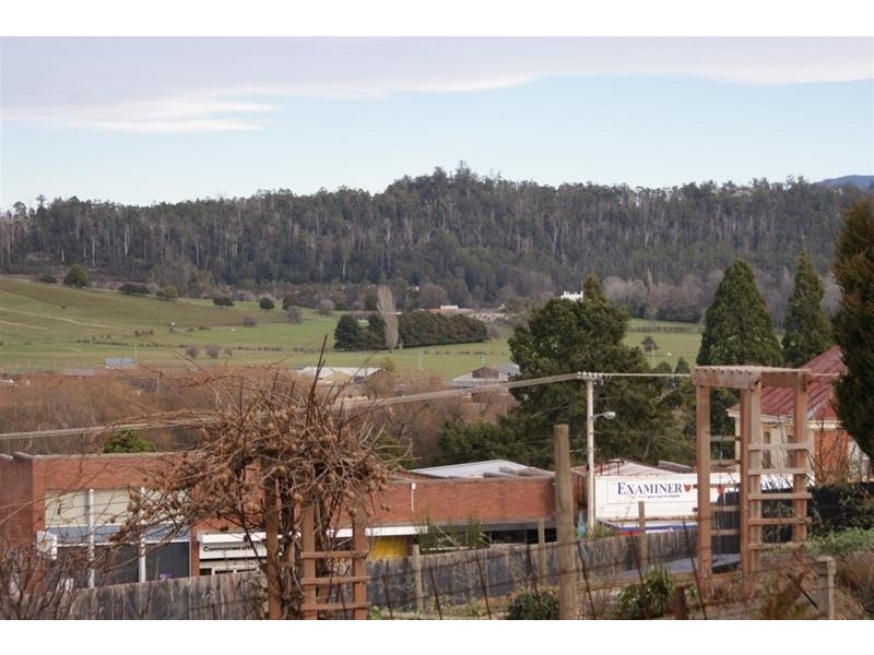 29 Emu Bay Road, Deloraine TAS 7304