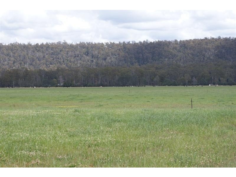 14439 Highland Lakes Road, Deloraine TAS 7304